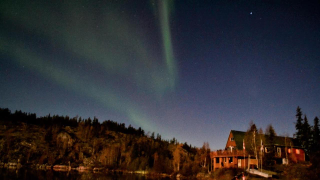 Yellow Dog Lodge, Inc. Yellowknife Exterior foto